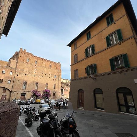 Siena - A Pochi Passi Da Piazza Del Campo Lägenhet Exteriör bild